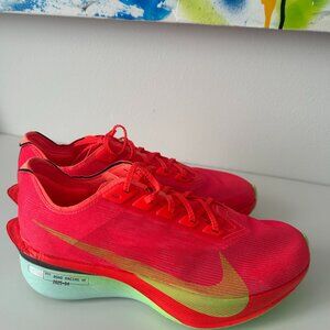 Nike Vaporfly 4 – Women’s Road Racing Shoes (Size 7) - Never Worn